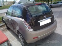 Usata Lancia Ypsilon 75 CV (55 kW) 2007 Grigio Utilitaria