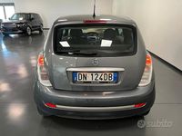 Begagnad Lancia Ypsilon 60 HK (44 kW) 2008 Grå Halvkombi