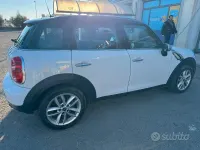 Usata Mini Countryman 111 CV (81 kW) 2013 Bianco SUV