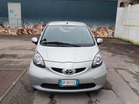Usata Toyota Aygo 68 CV (50 kW) 2008 Grigio Utilitaria