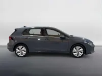 Gebraucht VW Golf VIII Style 150 PS (110 kW) 2025 Grau Limousine