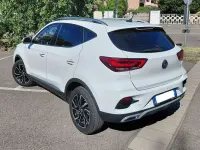 Usata MG ZS Luxury 111 CV (81 kW) 2022 Bianco SUV