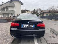 Usata BMW 320 184 CV (135 kW) 2011 Nero Coupé