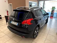 Usata Peugeot 2008 Allure 120 CV (88 kW) 2017 Nero SUV