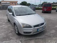 Usata Ford Focus Style 90 CV (66 kW) 2007 Argento Station wagon