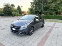 Usata Peugeot 208 GT-line 99 CV (72 kW) 2017 Utilitaria