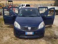 Usata Dacia Sandero Ambiance 74 CV (54 kW) 2010 Blu Berlina