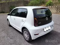 Usata VW up! move up! 75 CV (55 kW) 2017 Bianco Utilitaria