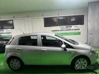 Usata Fiat Punto Lounge 75 CV (55 kW) 2015 Grigio Berlina