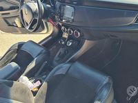 Usata Alfa Romeo Giulietta Quadrifoglio Verde 175 CV (128 kW) 2014 Bianco Utilitaria