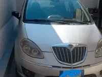 Usata Lancia Musa 90 CV (66 kW) 2012 Grigio Monovolume