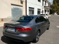 Usata Jaguar XF S 190 CV (139 kW) 2020 Grigio Berlina
