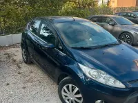 Usata Ford Fiesta Titanium 97 CV (71 kW) 2010 Bluazzurro Berlina
