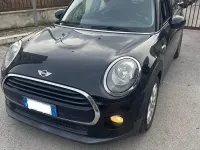 Käytetty Mini Cooper D 116 HP (85 kW) 2015 Musta Viistoperä