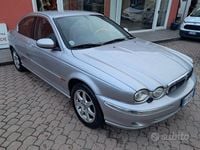 Usata Jaguar X-type 141 CV (103 kW) 2002 Grigio Berlina