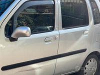Usata Opel Agila 60 CV (44 kW) 2003 Grigio Utilitaria