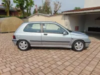 Usata Renault Clio R.S. 107 CV (78 kW) 1994 Gray Utilitaria