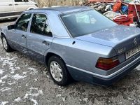 Usata Mercedes E250 Sportline 126 CV (92 kW) 1991 Berlina