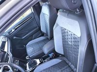 Usata VW T-Roc R-line 116 CV (85 kW) 2024 Beige SUV
