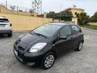 Usata Toyota Yaris 69 CV (50 kW) 2010 Nero Utilitaria
