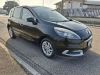 Usata Renault Scénic III 110 CV (80 kW) 2013 Nero pastello Monovolume