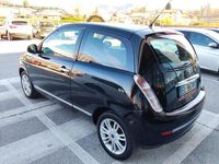 Usata Lancia Ypsilon 75 CV (55 kW) 2012 Nero Utilitaria