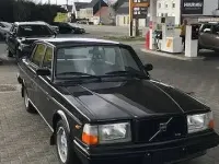 Usata Volvo 240 155 CV (114 kW) 1983 Nero Berlina
