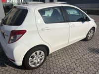 Usata Toyota Yaris 90 CV (66 kW) 2013 Bianco Utilitaria