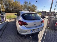 Usata Opel Astra Cosmo 140 CV (102 kW) 2014 Grigio Berlina