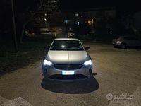 Usata Opel Corsa Elegance 101 CV (74 kW) 2023 Grigio Berlina