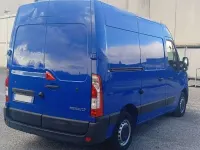 Usata Renault Master 136 CV (100 kW) 2023 Blu/azzurro Monovolume