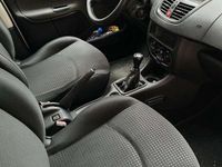 Usata Peugeot 206 60 CV (44 kW) 2011 Argento Berlina