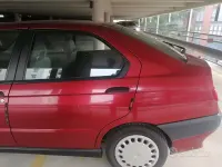 Usata Alfa Romeo 146 103 CV (75 kW) 1995 Rosso Utilitaria