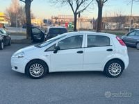 Usata Fiat Punto Pop 70 CV (51 kW) 2012 Bianco Utilitaria