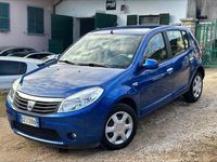 Usata Dacia Sandero Lauréate 75 CV (55 kW) 2009 Blu Utilitaria