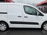 Usata Citroën Berlingo 102 CV (75 kW) 2018 Bianco Monovolume