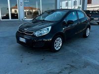 Usata Kia Rio EX 89 CV (65 kW) 2012 Nero Berlina