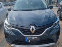 Usata Renault Captur Equilibre 101 CV (74 kW) 2023 Blu SUV