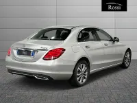 Usata Mercedes C220 Sport 170 CV (125 kW) 2018 Grigio chiaro metallizzato Berlina