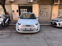 Usata Fiat 500e Icon 86 kW (118 CV) 2021 Blu Berlina