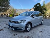 Usata VW Touran Highline 115 CV (84 kW) 2016 Grigio Monovolume