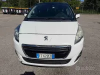 Usata Peugeot 5008 Allure 116 CV (85 kW) 2015 Bianco Monovolume