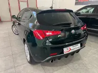Usata Alfa Romeo Giulietta 120 CV (88 kW) 2020 Verde Utilitaria