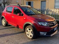 Usata Dacia Sandero Stepway 90 CV (66 kW) 2016 Rosso Berlina