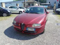 Usata Alfa Romeo 147 Progression 105 CV (77 kW) 2001 Utilitaria
