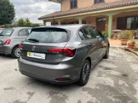 Usata Fiat Tipo 101 CV (74 kW) 2023 Grigio scuro metallizzato Berlina