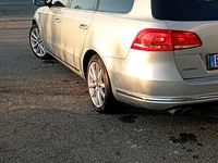 Usata VW Passat 140 CV (102 kW) 2011 Grigio Station wagon