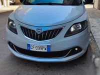 Usata Lancia Ypsilon Gold 69 CV (50 kW) 2021 Grigio Utilitaria