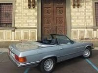 Usata Mercedes SL500 231 CV (169 kW) 1985 Argento Cabrio