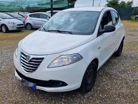 Usata Lancia Ypsilon 69 CV (50 kW) 2014 Bianco Utilitaria